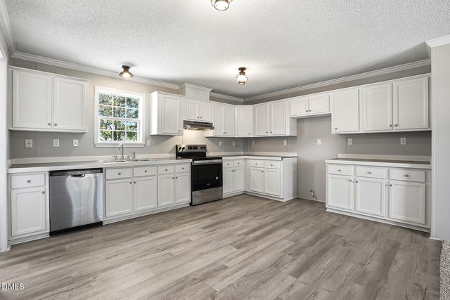 30 West Road, Angier, NC 27501