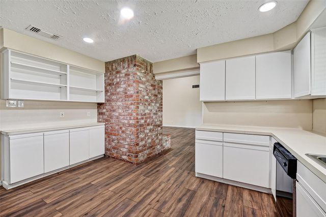 711 Leicester Lane, Houston, TX 77034