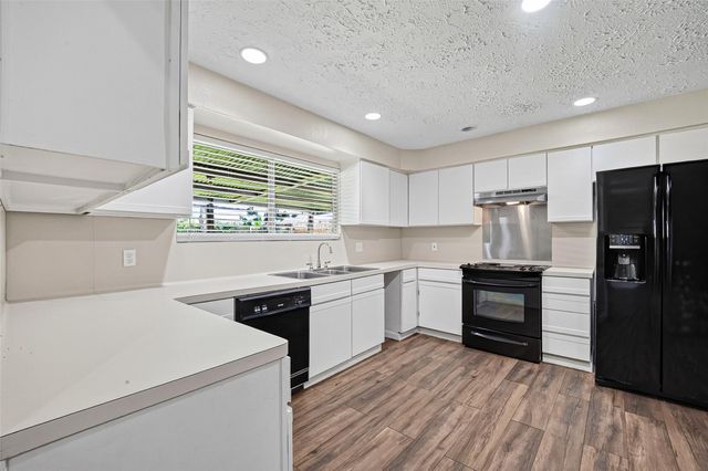 711 Leicester Lane, Houston, TX 77034