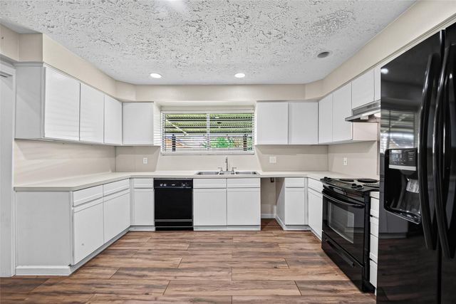 711 Leicester Lane, Houston, TX 77034