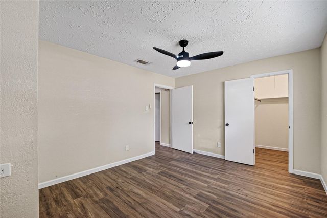 711 Leicester Lane, Houston, TX 77034