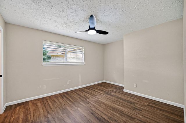 711 Leicester Lane, Houston, TX 77034