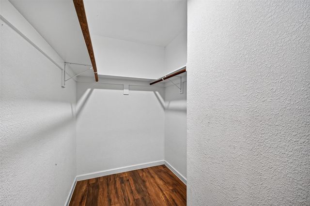711 Leicester Lane, Houston, TX 77034