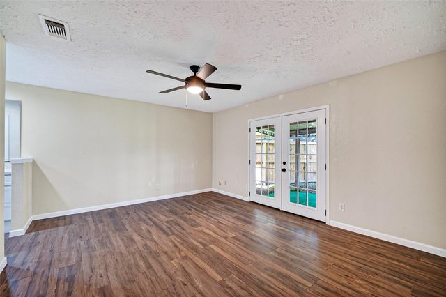711 Leicester Lane, Houston, TX 77034