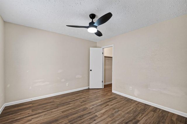 711 Leicester Lane, Houston, TX 77034