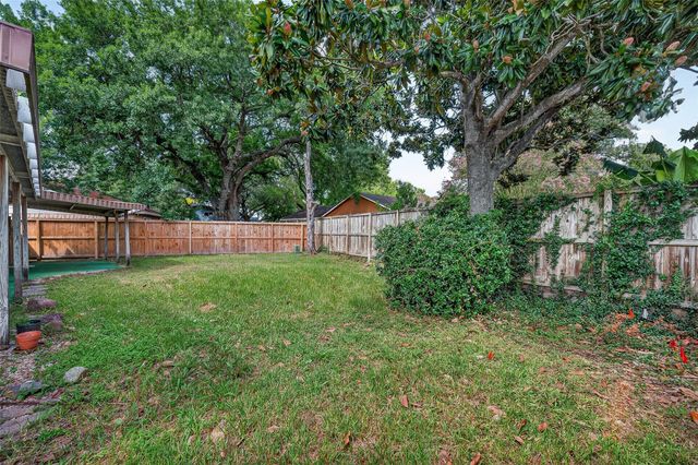 711 Leicester Lane, Houston, TX 77034