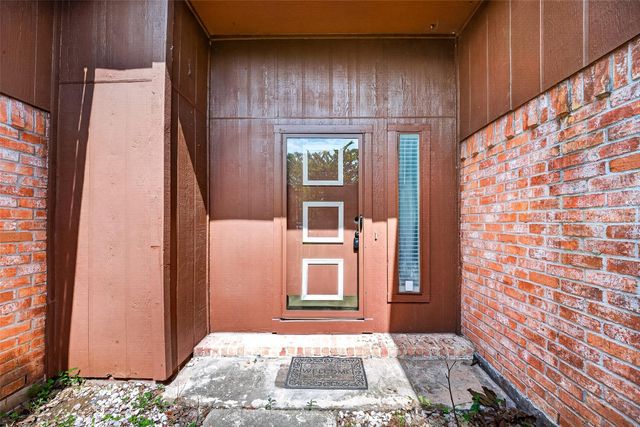 711 Leicester Lane, Houston, TX 77034