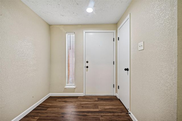 711 Leicester Lane, Houston, TX 77034