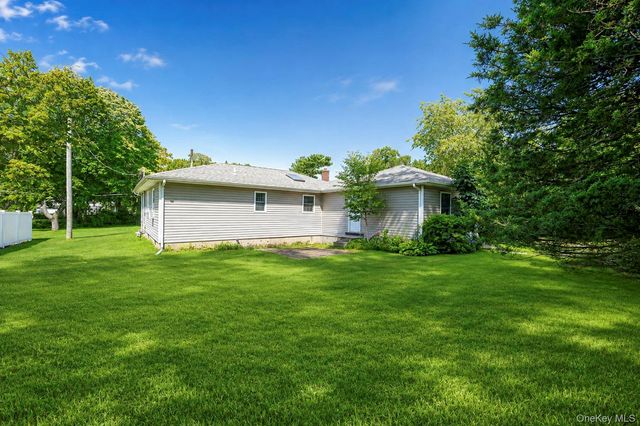 899 Hawkins Avenue, Lake Grove, NY 11755