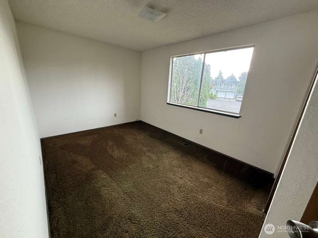 5055 33rd Court NE, Tacoma, WA 98422