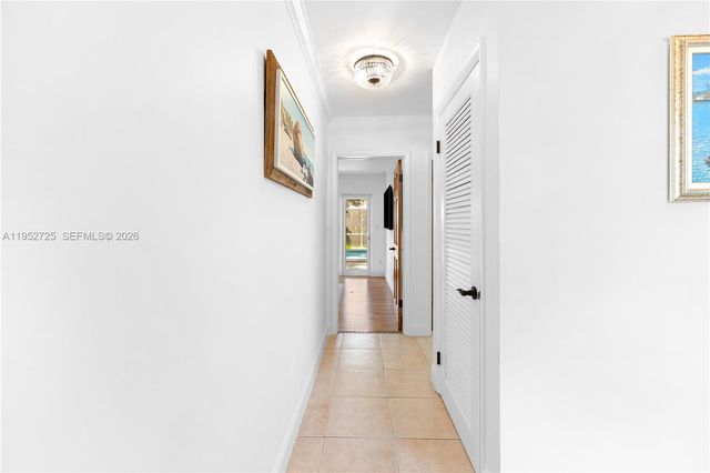 550 NE 5th St, Pompano Beach, FL 33060