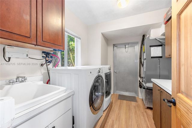 550 NE 5th St, Pompano Beach, FL 33060