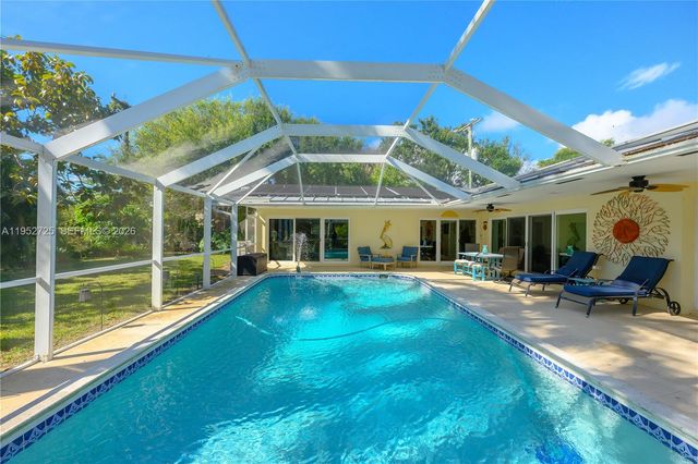 550 NE 5th St, Pompano Beach, FL 33060