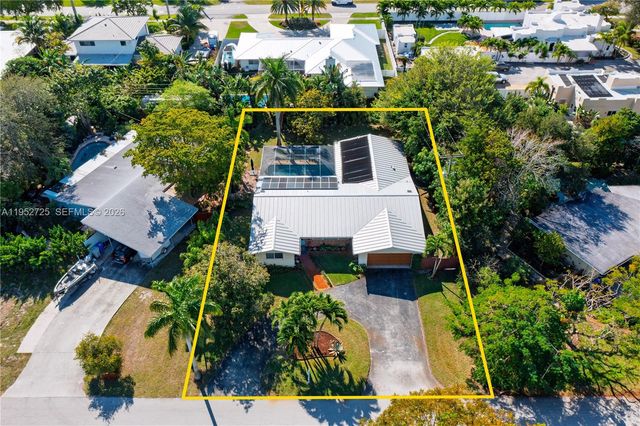 550 NE 5th St, Pompano Beach, FL 33060