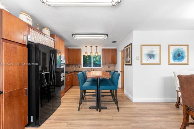 550 NE 5th St, Pompano Beach, FL 33060