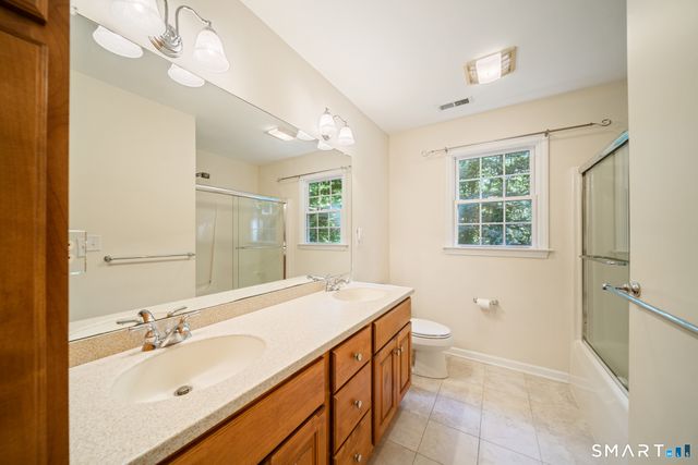 6 Little Valley Road, Oxford, CT 06478
