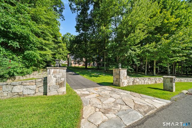6 Little Valley Road, Oxford, CT 06478