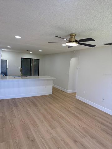 352 COCOA COURT, Kissimmee, FL 34758