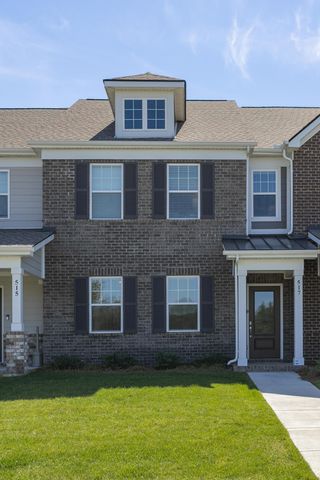 517 Swanholme Dr, Murfreesboro, TN 37128