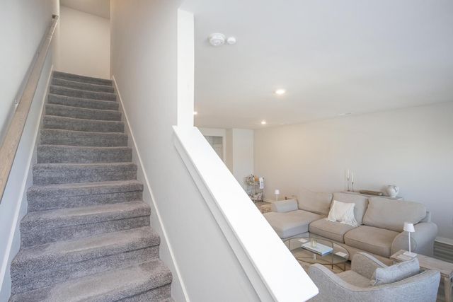 517 Swanholme Dr, Murfreesboro, TN 37128