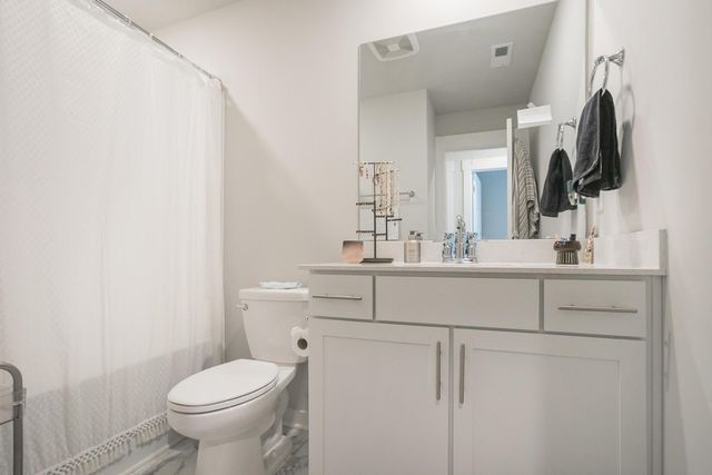517 Swanholme Dr, Murfreesboro, TN 37128