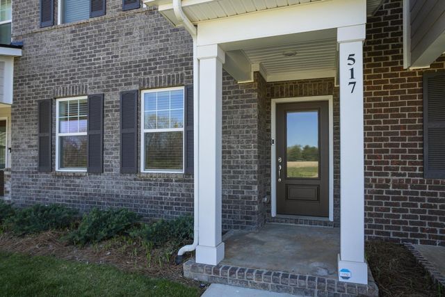 517 Swanholme Dr, Murfreesboro, TN 37128