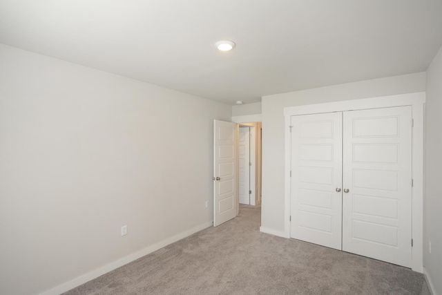 517 Swanholme Dr, Murfreesboro, TN 37128