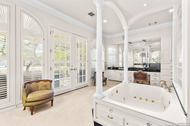 112 Canter Gait, Shavano Park, TX 78231