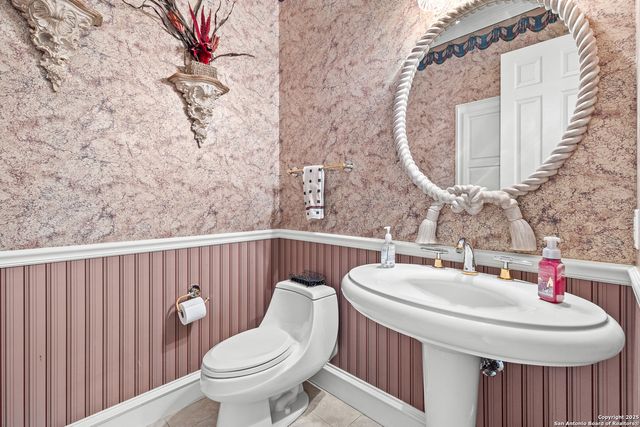 112 Canter Gait, Shavano Park, TX 78231