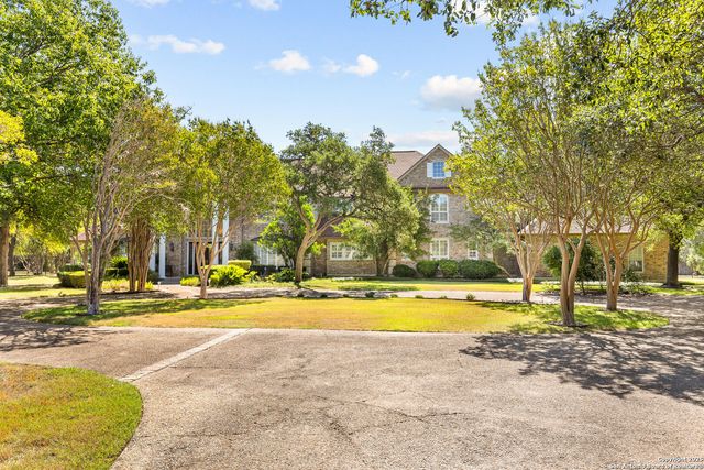 112 Canter Gait, Shavano Park, TX 78231