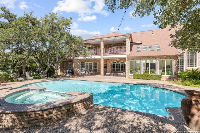 112 Canter Gait, Shavano Park, TX 78231