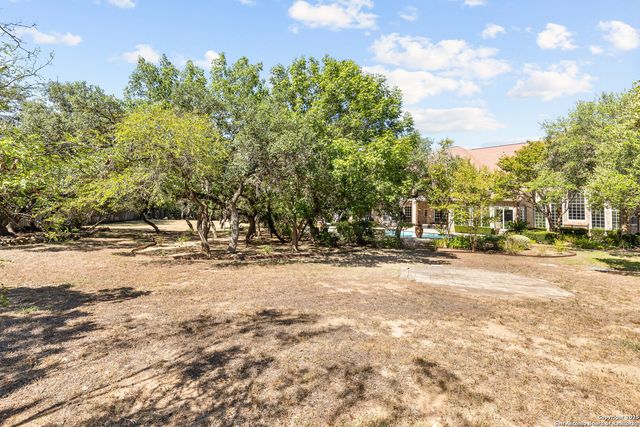 112 Canter Gait, Shavano Park, TX 78231