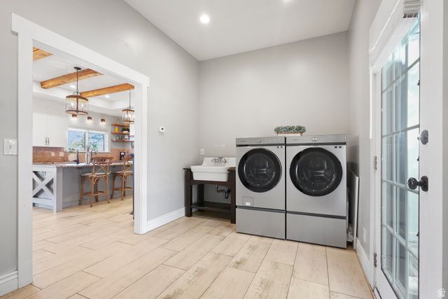 11666 S GOLD DUST DR, South Jordan, UT 84095