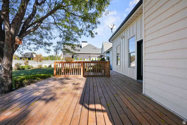 11666 S GOLD DUST DR, South Jordan, UT 84095