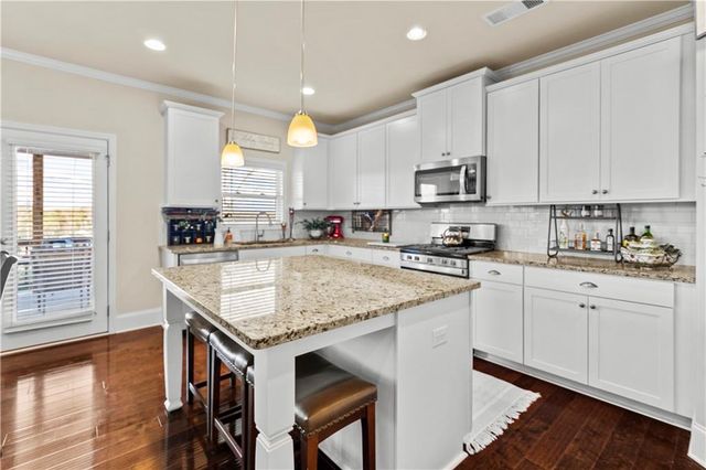 622 Little Bear Loop, Canton, GA 30114