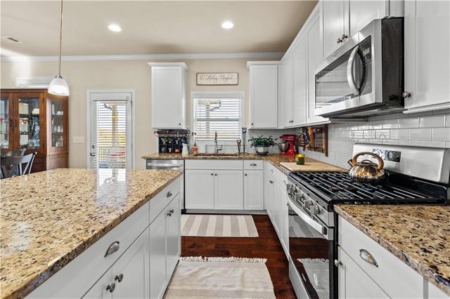 622 Little Bear Loop, Canton, GA 30114