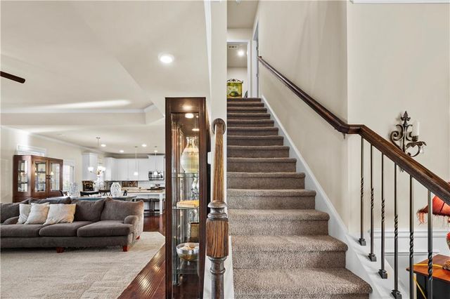 622 Little Bear Loop, Canton, GA 30114