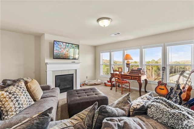 622 Little Bear Loop, Canton, GA 30114