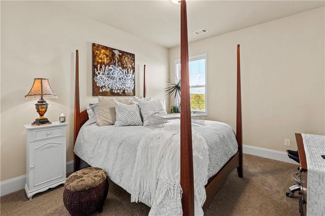 622 Little Bear Loop, Canton, GA 30114