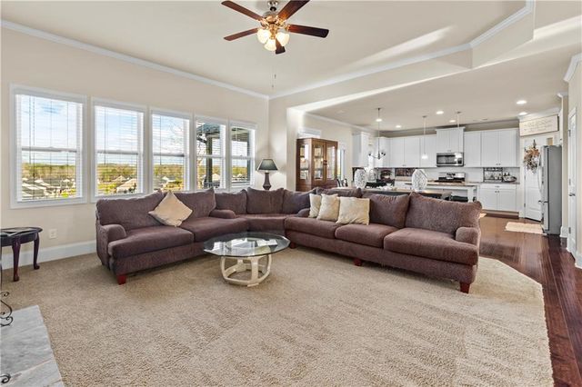 622 Little Bear Loop, Canton, GA 30114