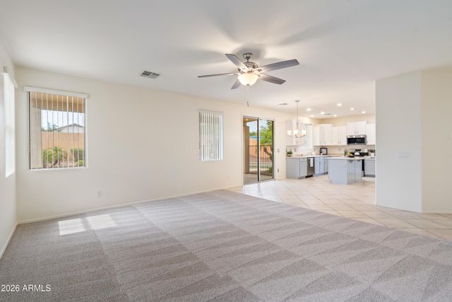 7178 W HONEYSUCKLE Drive W, Peoria, AZ 85383