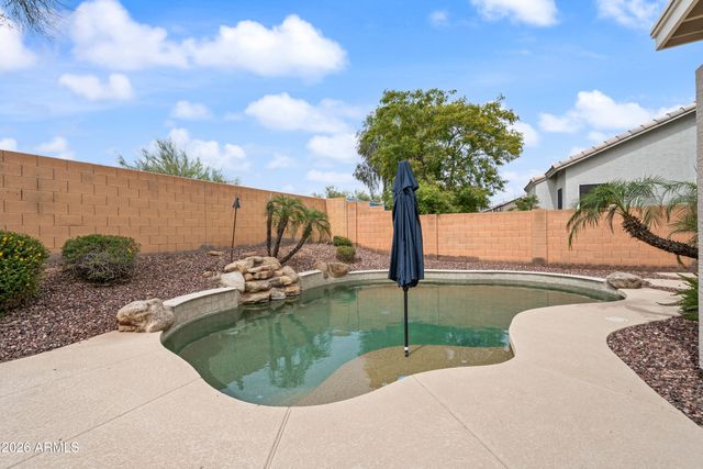 7178 W HONEYSUCKLE Drive W, Peoria, AZ 85383