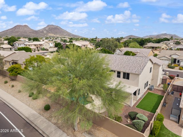 7178 W HONEYSUCKLE Drive W, Peoria, AZ 85383