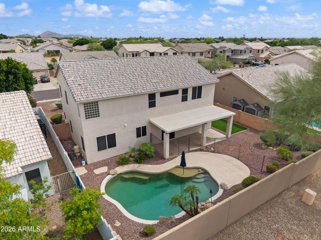 7178 W HONEYSUCKLE Drive W, Peoria, AZ 85383