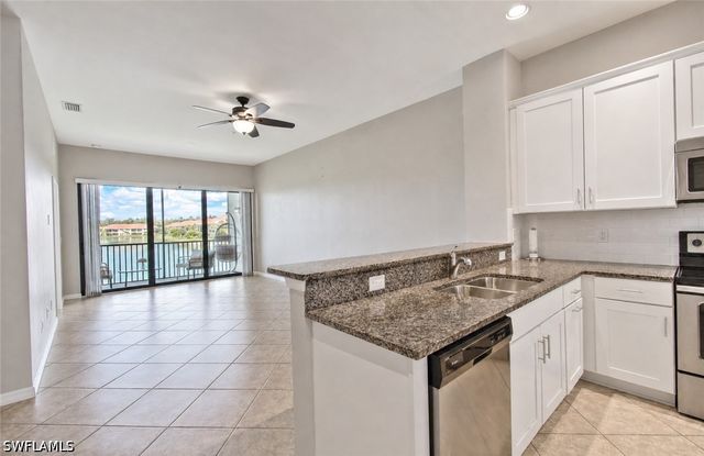 15098 Palmer Lake CIR 204, Naples, FL 34109