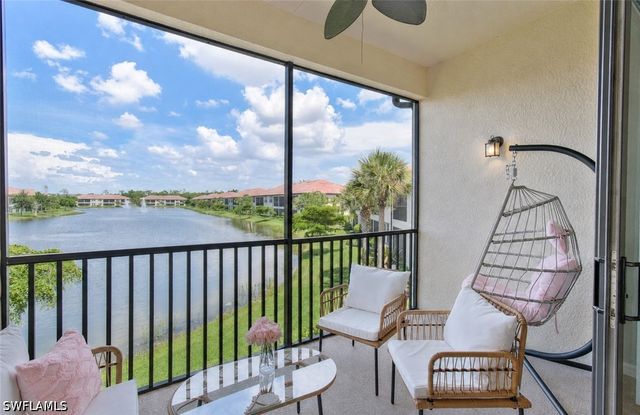 15098 Palmer Lake CIR 204, Naples, FL 34109