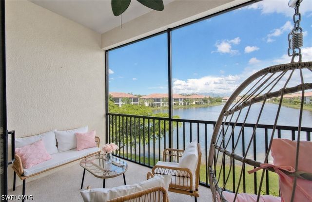 15098 Palmer Lake CIR 204, Naples, FL 34109