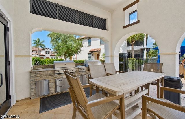 15098 Palmer Lake CIR 204, Naples, FL 34109