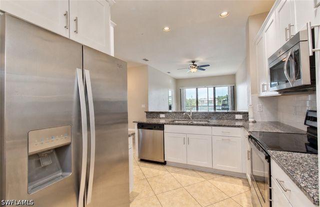 15098 Palmer Lake CIR 204, Naples, FL 34109