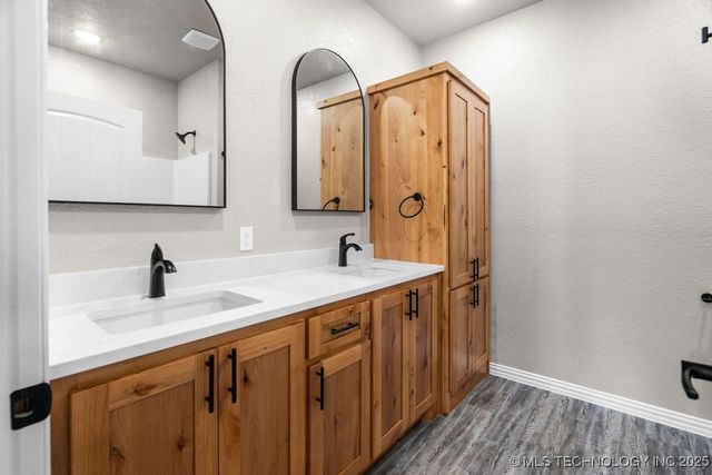 19 Skylark Lane, Caddo, OK 74701